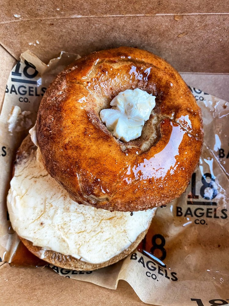 DISH OF THE WEEK (Sunday 10/24/21 18 Bagels Co. Tampa) Jeff Eats
