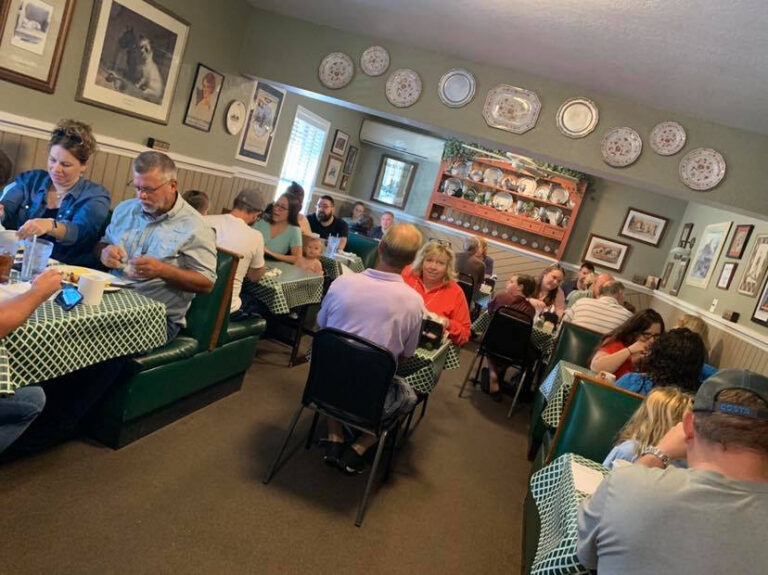 The Highland Street Cafe (Mount Dora) Jeff Eats