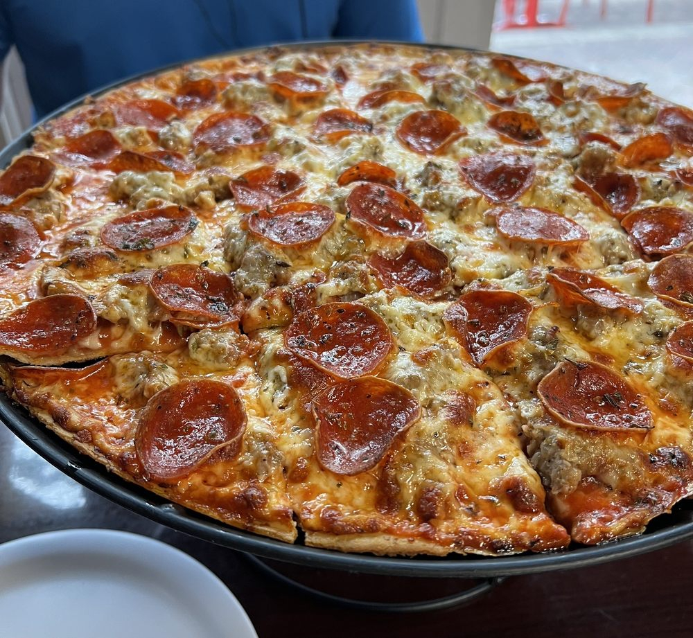 DISH OF THE WEEK (Sunday 12/31/23 Windy City Pizza Delray Beach